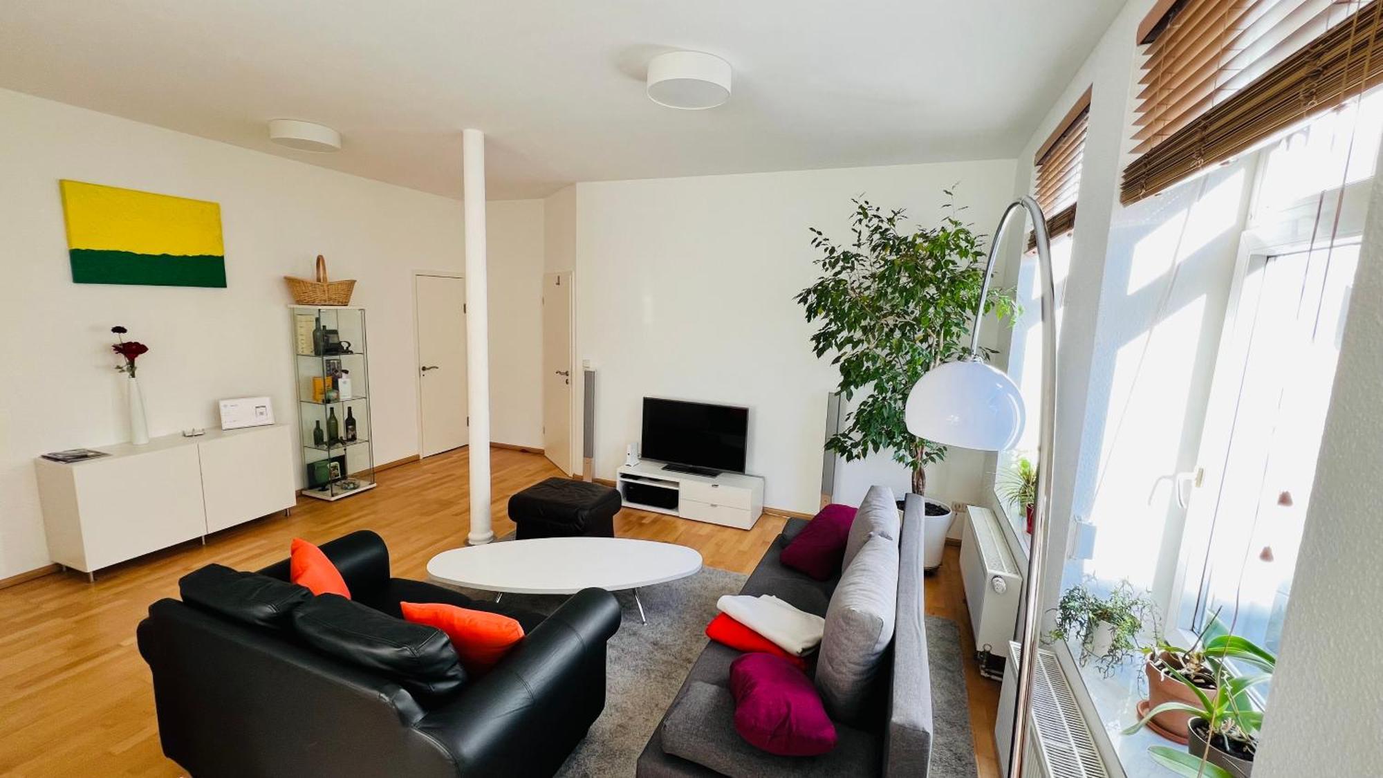 Grosses Und Helles Innenstadt Apartment - Ferienwohnung バート・ホンブルク エクステリア 写真
