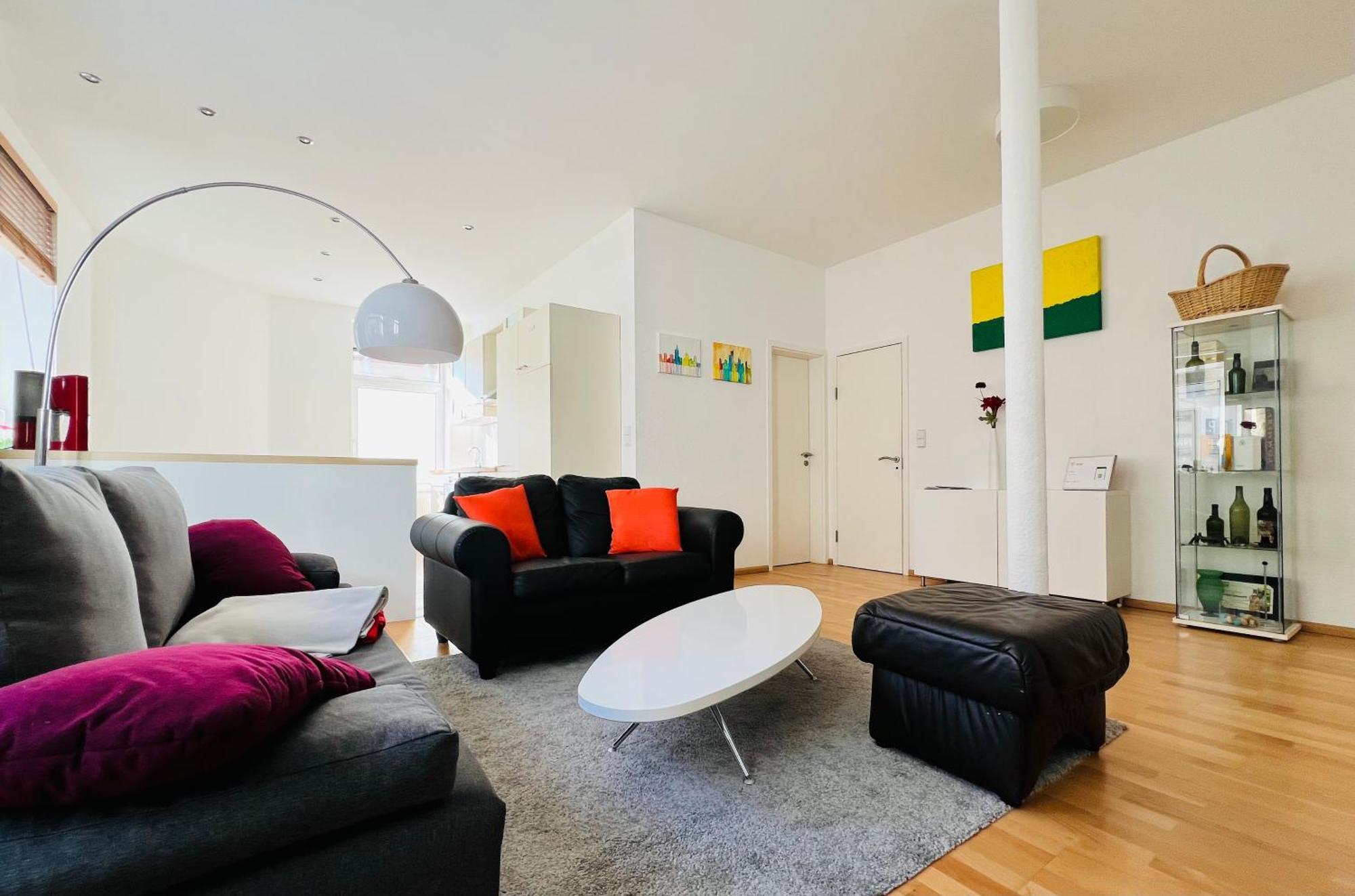 Grosses Und Helles Innenstadt Apartment - Ferienwohnung バート・ホンブルク エクステリア 写真
